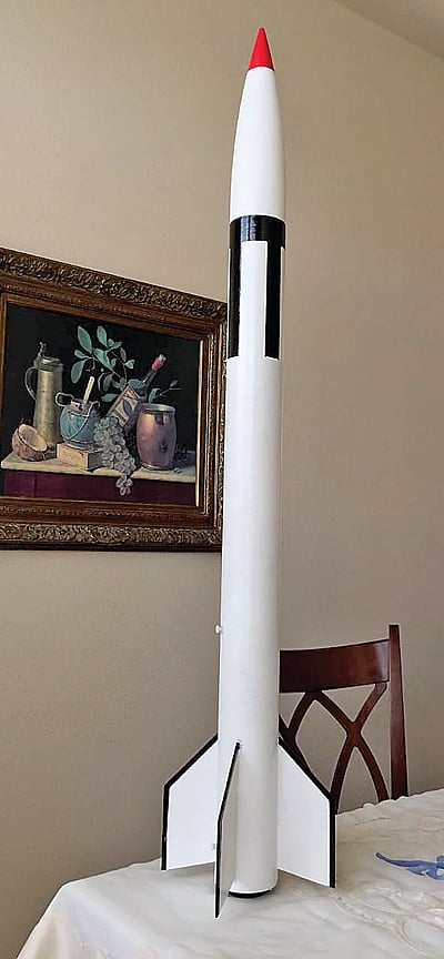 மாணவர்கள் ஏவும்  ராக்கெட்...!